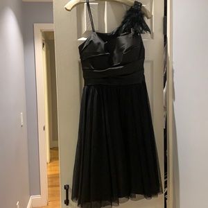 Women size 6 AIDAN MATTOX black one shoulder Cocktail Dress w detailed shoulder